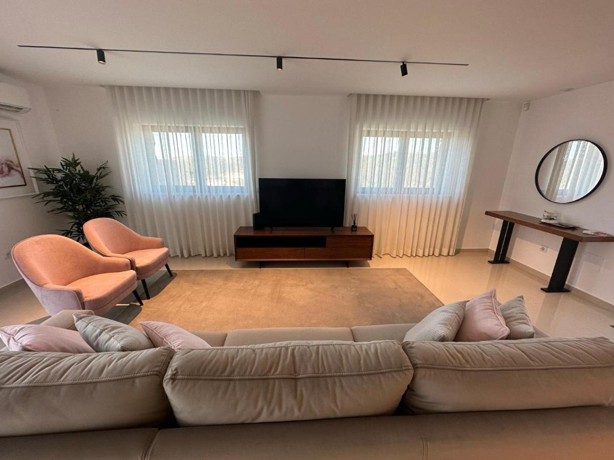Lux House